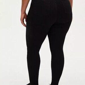 Torrid Black Bombshell Skinny Super Soft Button Fly Jeans 5X 30S Short Plus NWT